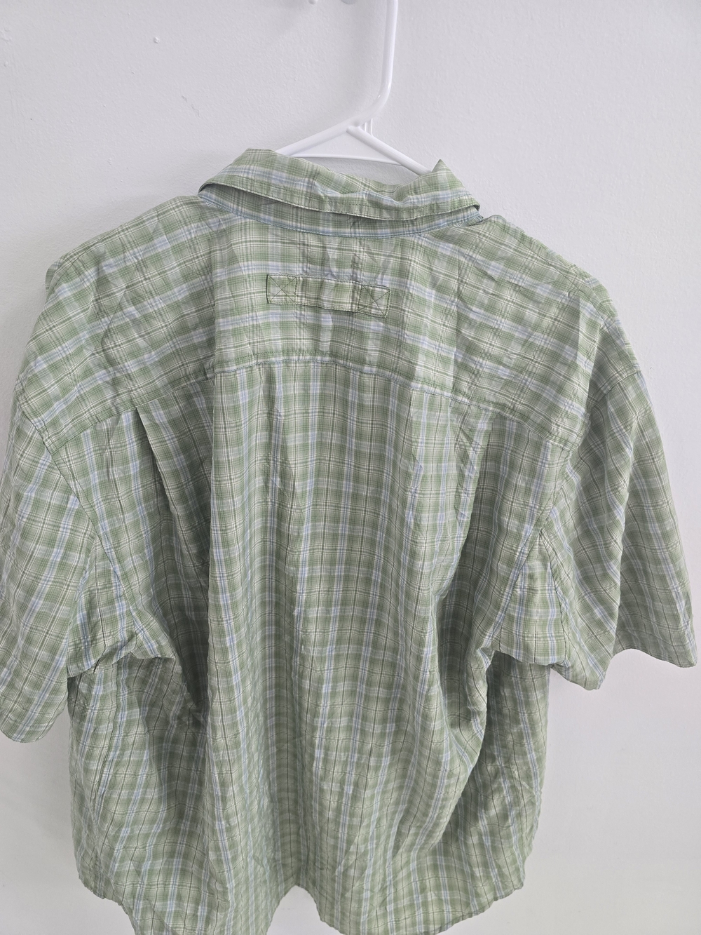 Duluth Trading Co Light Green Plaid Short-Sleeve Button-Down Shirt